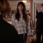 Pretty_Little_Liars_S06E17_We_ve_All_Got_Baggage_720p_WEB-DL_DD5_1_H_264-NTb_2135.jpg