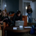 Pretty_Little_Liars_S07E18_WEB-DL_720p_DUAL_WWW_COMANDOTORRENTS_COM_0480.jpg