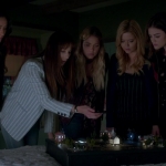 Pretty_Little_Liars_S07E19_WEB-DL_720p_DUAL_WWW_COMANDOTORRENTS_COM_1623.jpg
