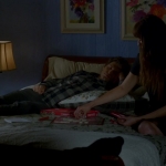 Pretty_Little_Liars_S07E20E21_WEB-DL_720p_DUAL_WWW_COMANDOTORRENTS_COM_1212.jpg
