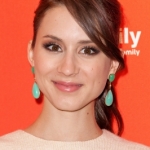 Filename=abc_family_upfronts_6.jpg
Filesize=80KiB
Dimensions=266x400
Date added=Feb 23, 2014 abc_family_upfronts_6.jpg