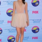 Filename=teen_choice_awards-carpet_21.JPG
Filesize=21KiB
Dimensions=253x400
Date added=Feb 23, 2014 teen_choice_awards-carpet_21.JPG