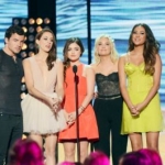Filename=teen_choice_awards-show_4.jpg
Filesize=24KiB
Dimensions=400x265
Date added=Feb 23, 2014 teen_choice_awards-show_4.jpg